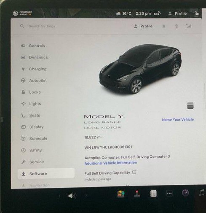 TESLA MODEL Y