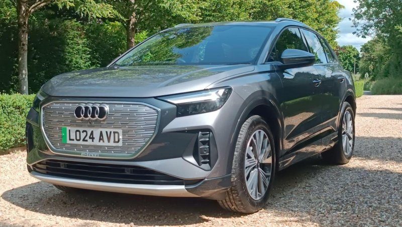 AUDI E-TRON